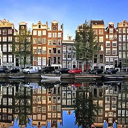 Canal View 4*