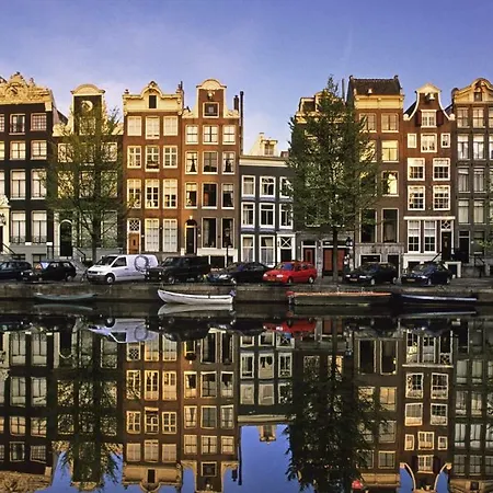 Canal View Bed & Breakfast 2*